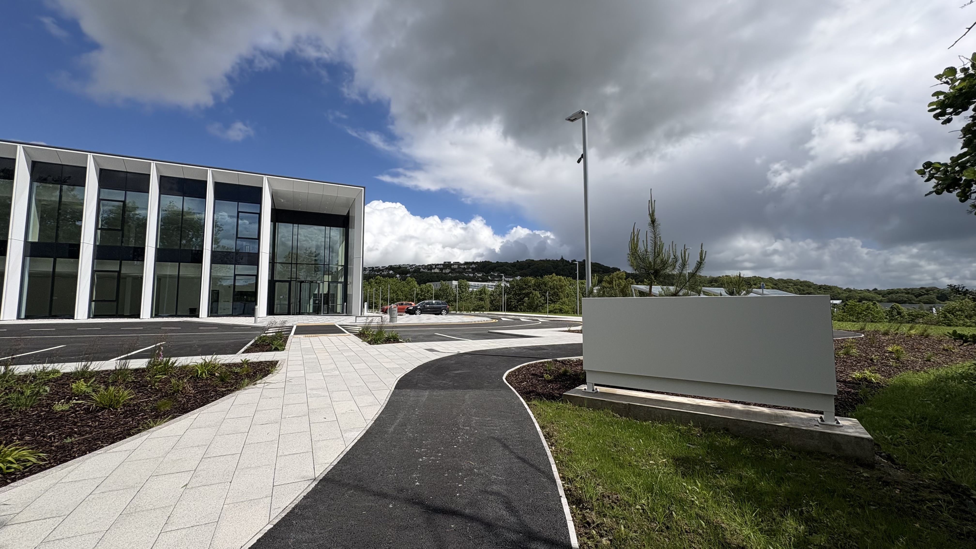 Companies in the region include: Abbott, Zeus, PGIM, Optum, Zinworks, Vertiv, Fintru